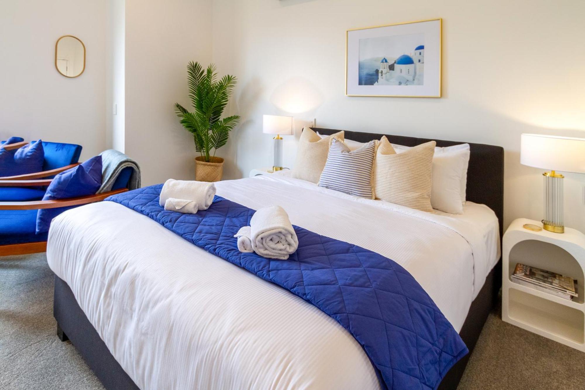 Central Christchurch Santorini Style 1Br Studio Экстерьер фото