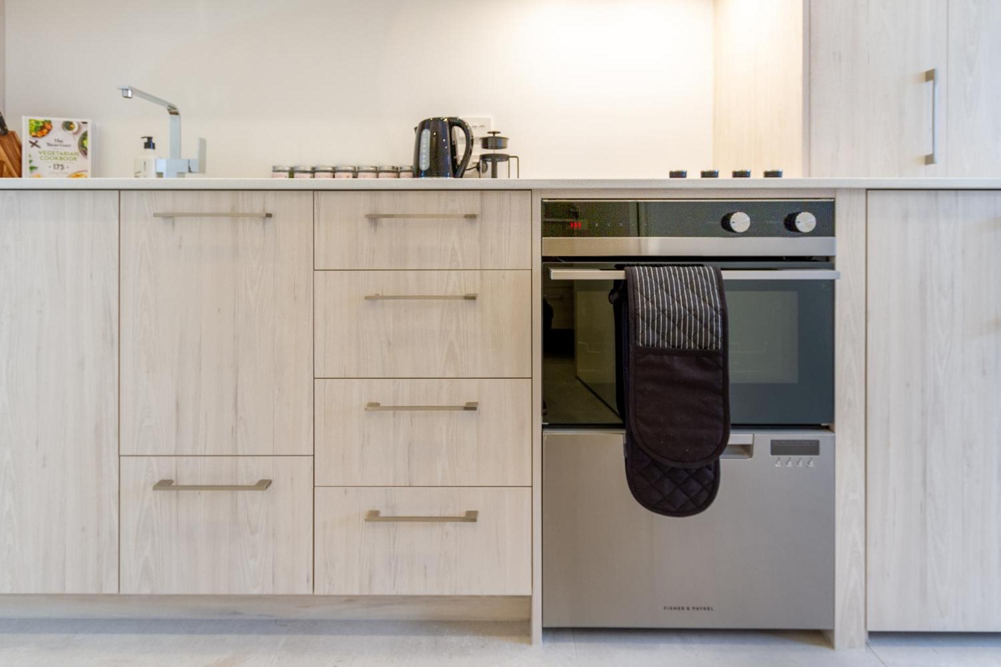 Central Christchurch Santorini Style 1Br Studio Экстерьер фото