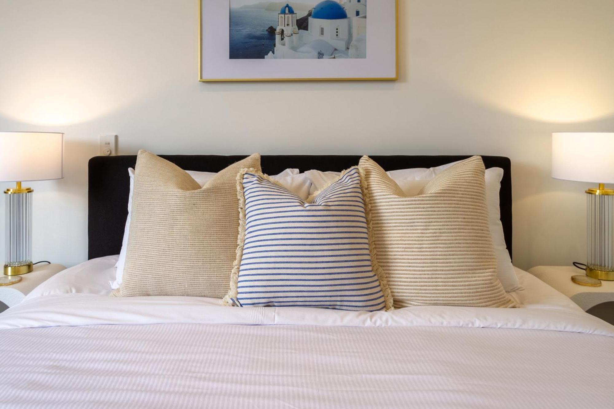 Central Christchurch Santorini Style 1Br Studio Экстерьер фото